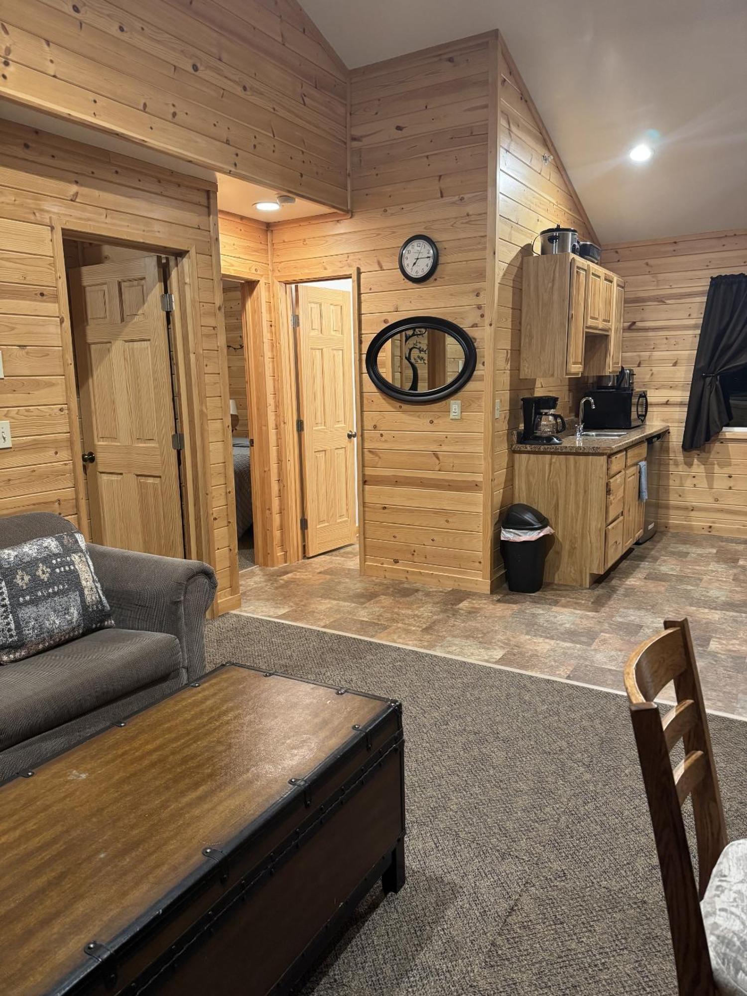 Susitna River Lodging, Backwoods Cabins Толкітна Екстер'єр фото